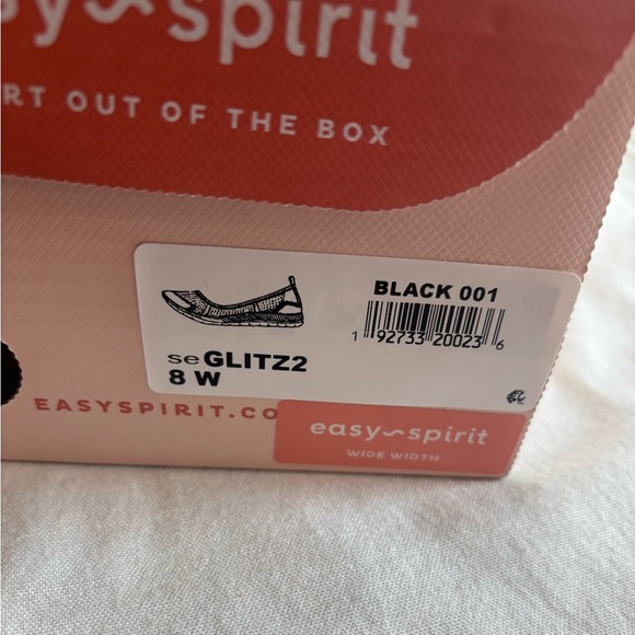 Easy Spirit Black and White Women's Flats - Picture 4 of 4